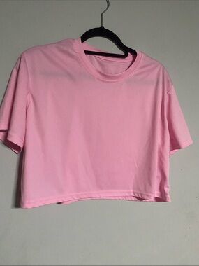Women’s Pink Cropped Tee